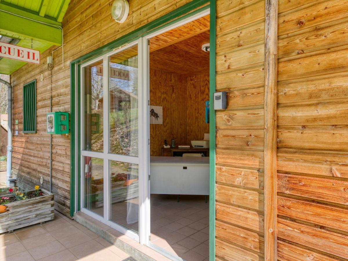 Vacanceole - Les Chalets De La Chazotte Saint-Jacques-d'Ambur Экстерьер фото